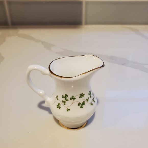 Royal Tara mini creamer and sugar bowl, made in Galway Ireland, Bone China - Picture 5 of 10